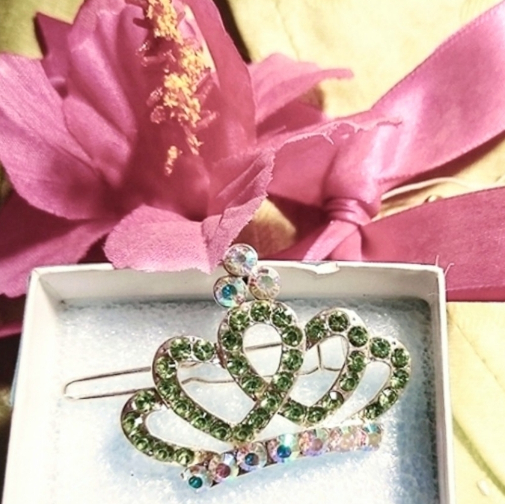 Peridot & AB Crystal Crown Barrette